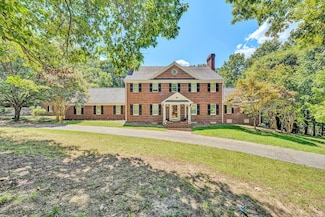 77 Gloucester Ct, Troutville, VA 24175