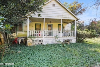 10808 Sam Lee Rd, Knoxville, TN 37932