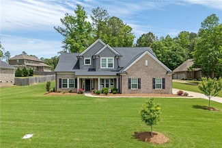 1207 Cedar Creek Dr, Opelika, AL 36801