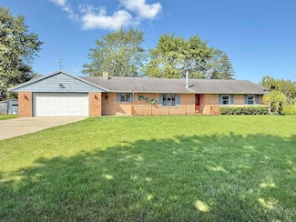 743 N Jones Rd, Essexville, MI 48732