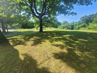 175 N Main St, Lexington, TN 38351