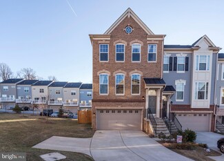 9033 Christopher Ln, Manassas Park, VA 20111