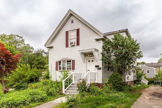 41 Carleton Ave, Brockton, MA 02301