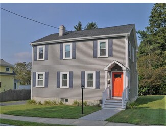 42 Endicott Rd, Stoneham, MA 02180