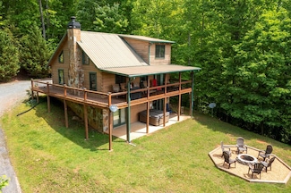 317 Arrowhead Pass, Blue Ridge, GA 30513