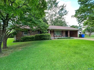 1500 Reynard St, Athens, AL 35611