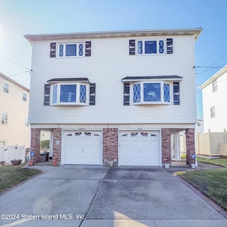 90 Justin Ave, Staten Island, NY 10306