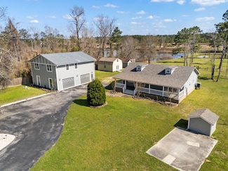 14886 Greenbough St, Conroe, TX 77302