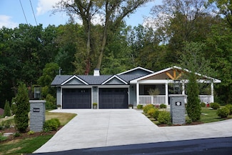 W4472 S Lakeshore Dr, Lake Geneva, WI 53147