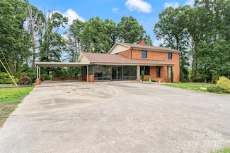 107 Dale Cir, Morganton, NC 28655