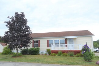 120 Lark Ln, Tiverton, RI 02878