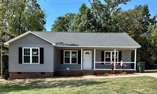716 Dillon St, Thomasville, NC 27360