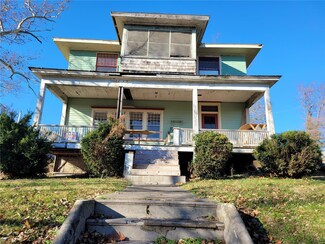 701 N Section St, Hannibal, MO 63401