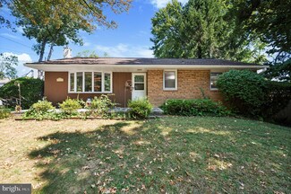 215 S Bishop Ave, Secane, PA 19018