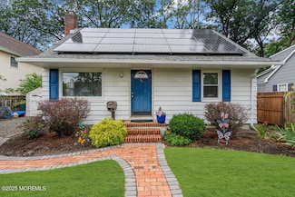 35 Shadow Lake Dr, Holmdel, NJ 07733