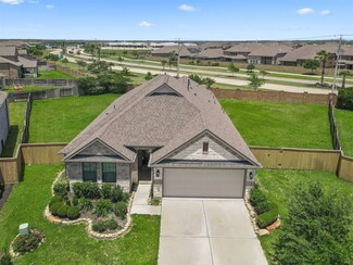 12604 Playa Cove Ln, La Marque, TX 77568