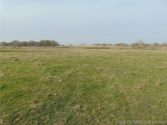 3 New Hope Rd, Marietta, OK 73448