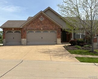 2 Aspen Ct, Festus, MO 63028