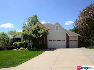 17215 T Cir, Omaha, NE 68135