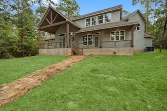 40 S Lakeview Dr, Pointblank, TX 77364