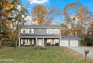 1717 Summer Spring Blvd, Knoxville, TN 37931