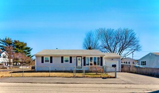 26 Bacon St, Pawtucket, RI 02860