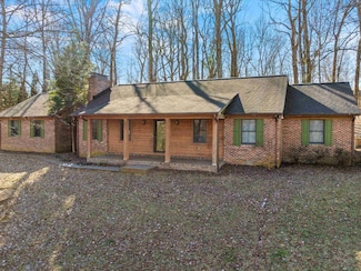 2828 Hillside Dr, Owensboro, KY 42303