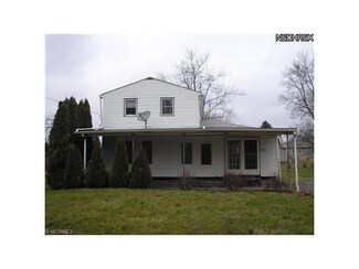 7917 Rose Ave, Masury, OH 44438