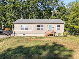 175 Main St, Bowdoinham, ME 04008