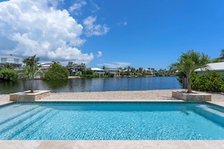 78 N Bounty Ln, Key Largo, FL 33037