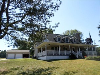 466 Mapletown Rd, Garards Fort, PA 15334