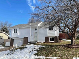 8607 S 143rd St, Omaha, NE 68138