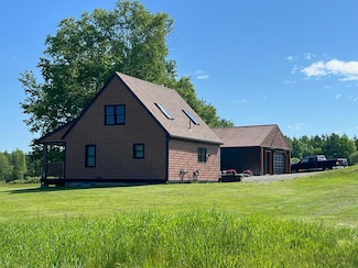 553 N Dexter Rd, Dexter, ME 04930