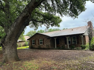 1917 Casa Loma Ct, Grapevine, TX 76051