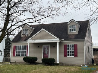 643 Bruns Dr, Rossford, OH 43460