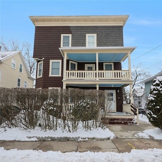 48 Rebekah St, Woonsocket, RI 02895