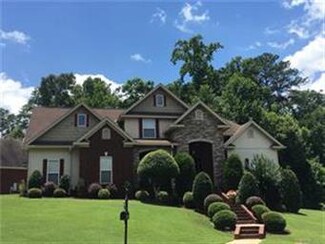 344 Brownstone Loop, Elmore, AL 36025