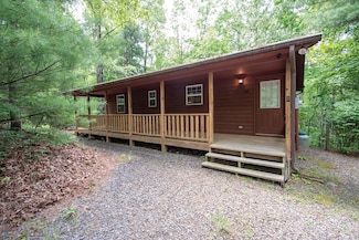 45 Settlers Crossing Way, Murphy, NC 28906