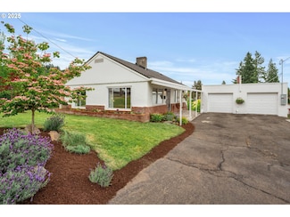 8620 NE Beech St, Portland, OR 97220