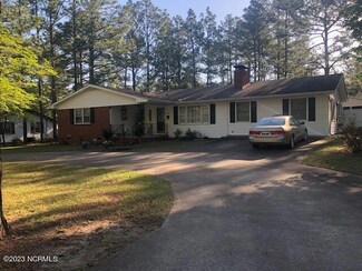 108 Pee Dee Rd, Aberdeen, NC 28315