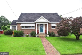 807 W Race St, Pottstown, PA 19464