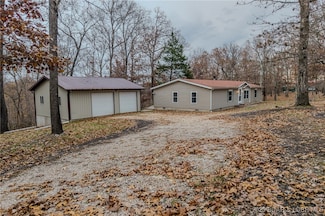 29745 Canary Rd, Gravois Mills, MO 65037