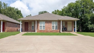 5017 S 28th St, Fort Smith, AR 72901