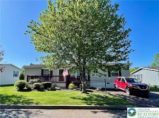 4187 Independence Ln, Walnutport, PA 18088