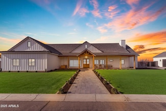 2312 N Raven, Mesa, AZ 85207