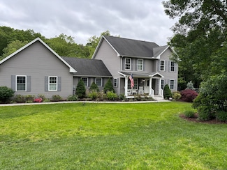 40 Fir Grove Rd, Manchester, CT 06040