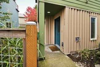 468 N 130th St, Seattle, WA 98133