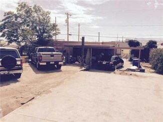 5950 Trowbridge Dr, El Paso, TX 79905