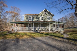 355 Fosler Rd, Wallkill, NY 12589