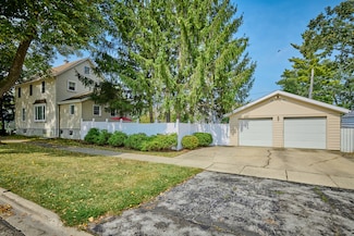 703 N Arlington Heights Rd, Arlington Heights, IL 60004